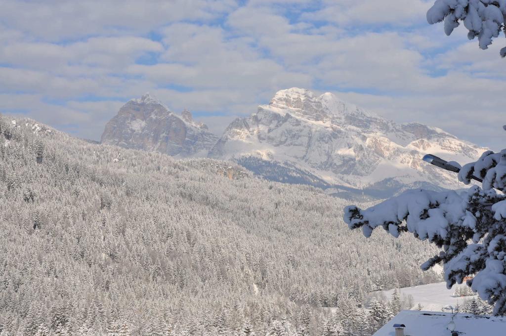 Hotel Roma San Vito di Cadore Ruang foto