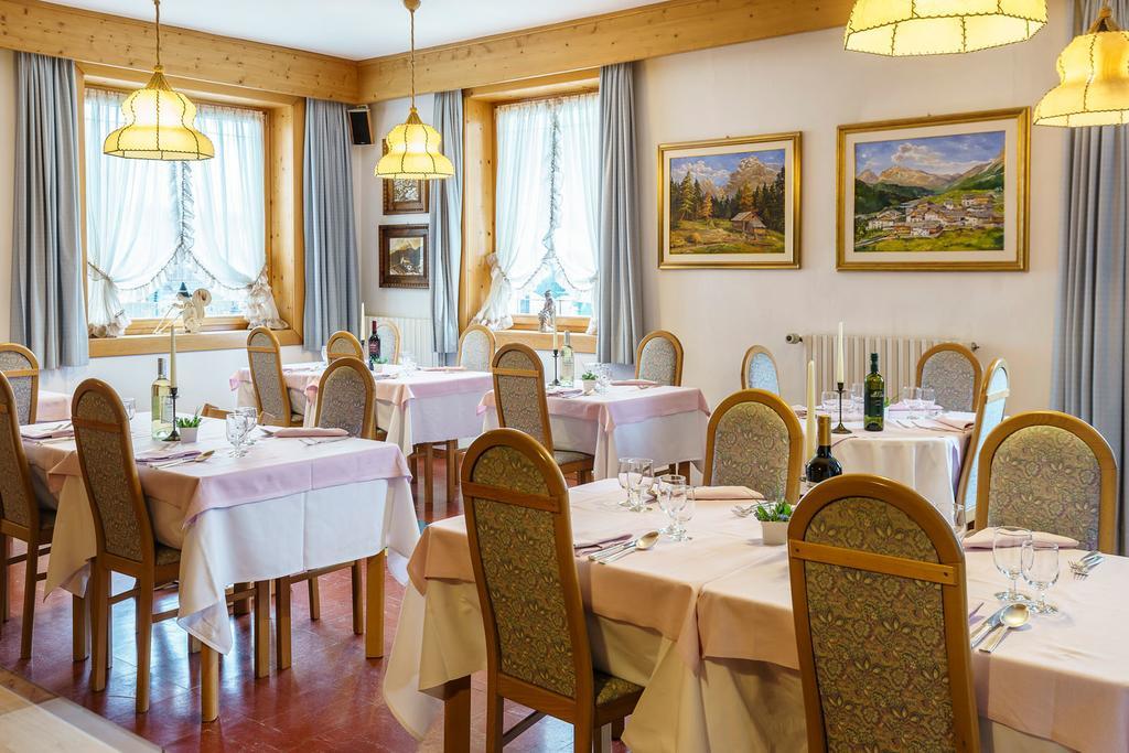 Hotel Roma San Vito di Cadore Bagian luar foto
