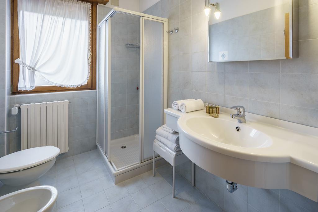 Hotel Roma San Vito di Cadore Bagian luar foto